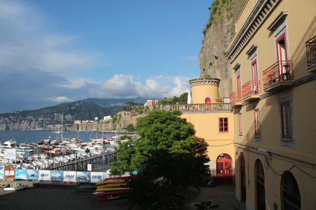 Surriento Suites Sorrento Luaran gambar